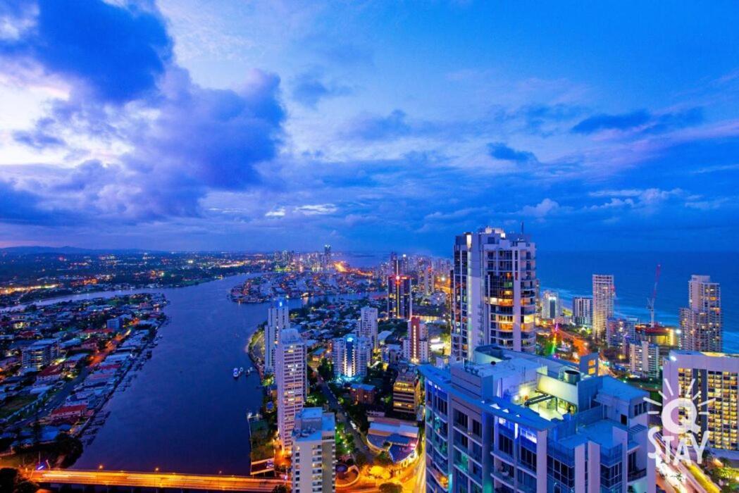 Circle On Cavil Holidays * Gold Coast