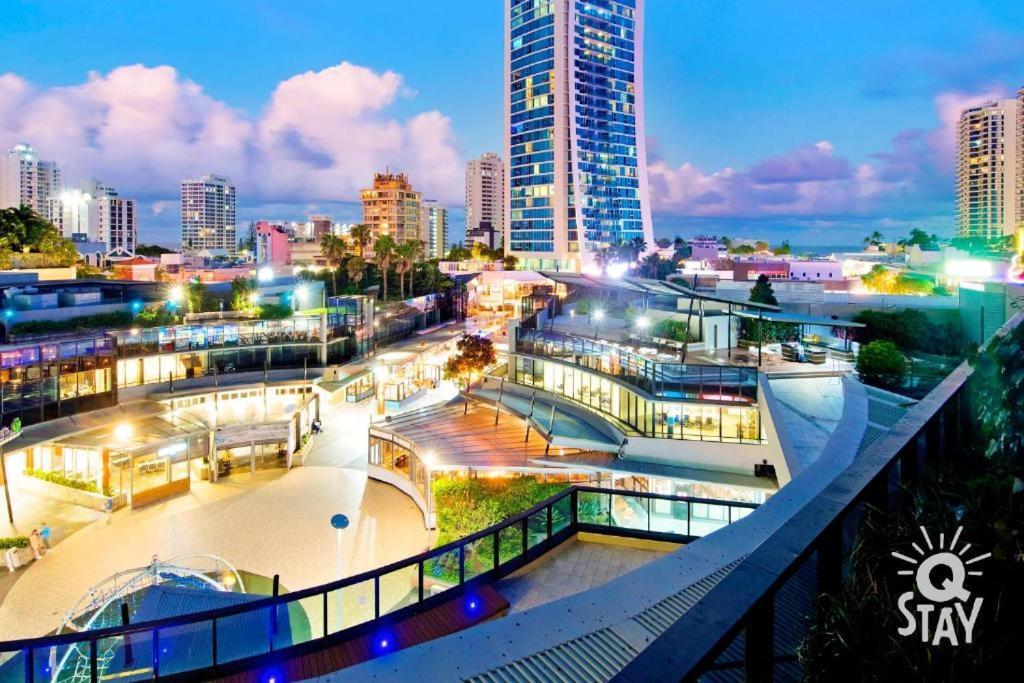Circle On Cavil Holidays Apartment Gold Coast